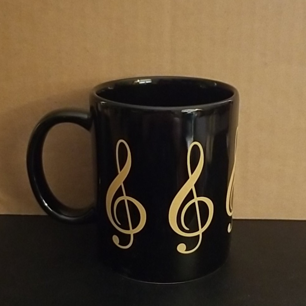 Albert Elovitz treble clef mug